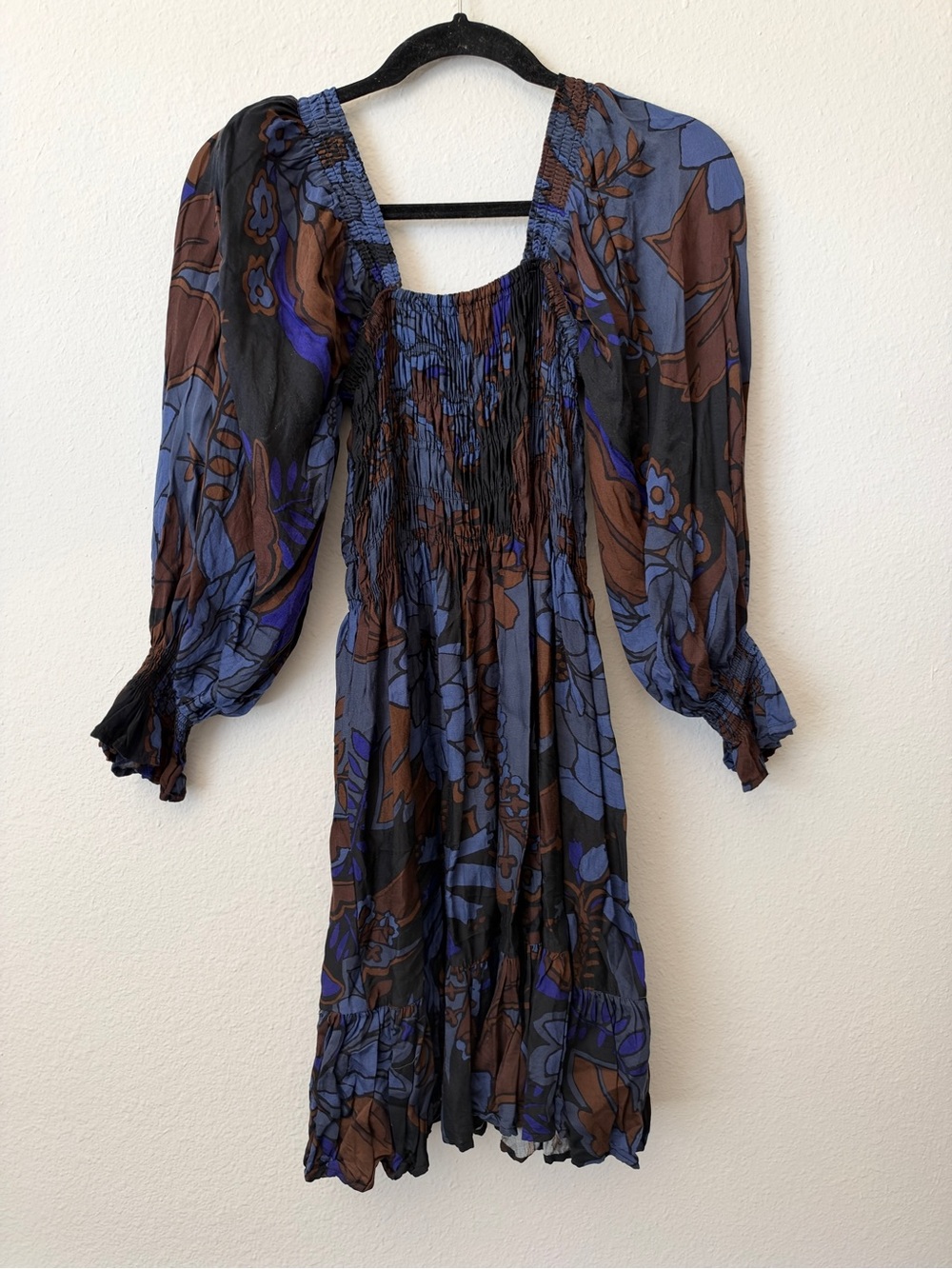 Olivaceous Dress Womens L Blue Floral Smocked Long Sleeve Ruffle Mini Boho 0677